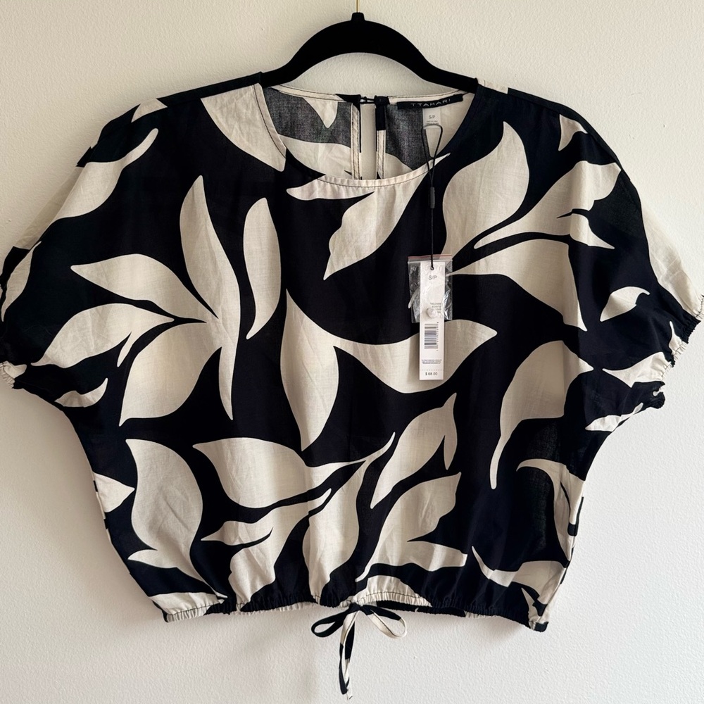 Tahari NWT Black White Floral Crop Blouse Drawstring Hem Cotton Top Size SP - Picture 4 of 14